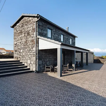 Adega Do Portinho Velho Holiday home *